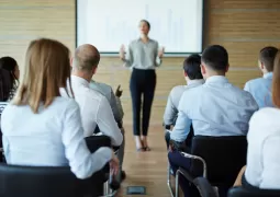 girişimcilere instagram kursu eğitmenleri