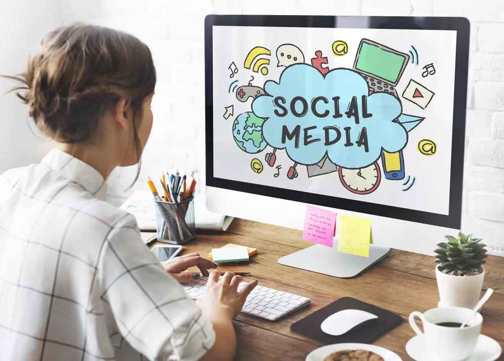 sosyal medya görsel tasarım dersi