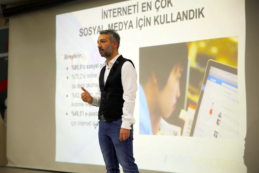 sosyal medyada ek gelir oluşturma