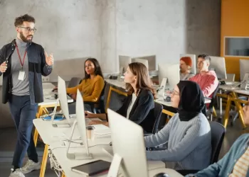 Kimler SEO Kursuna Katılmalı? İster Meslek Edinin İsterseniz Özgeçmişinizi Güçlendirin!